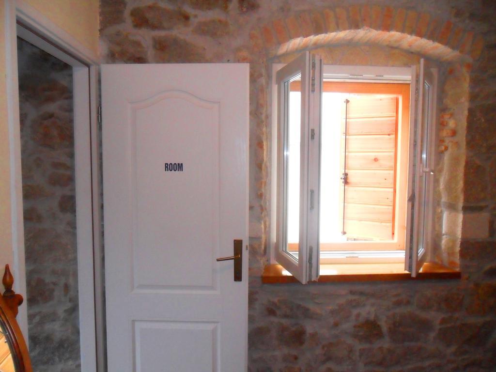 Stonehouse