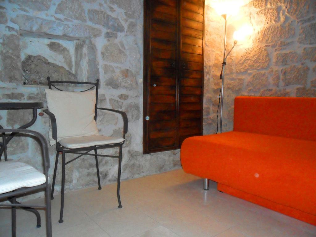 Hotel Stonehouse