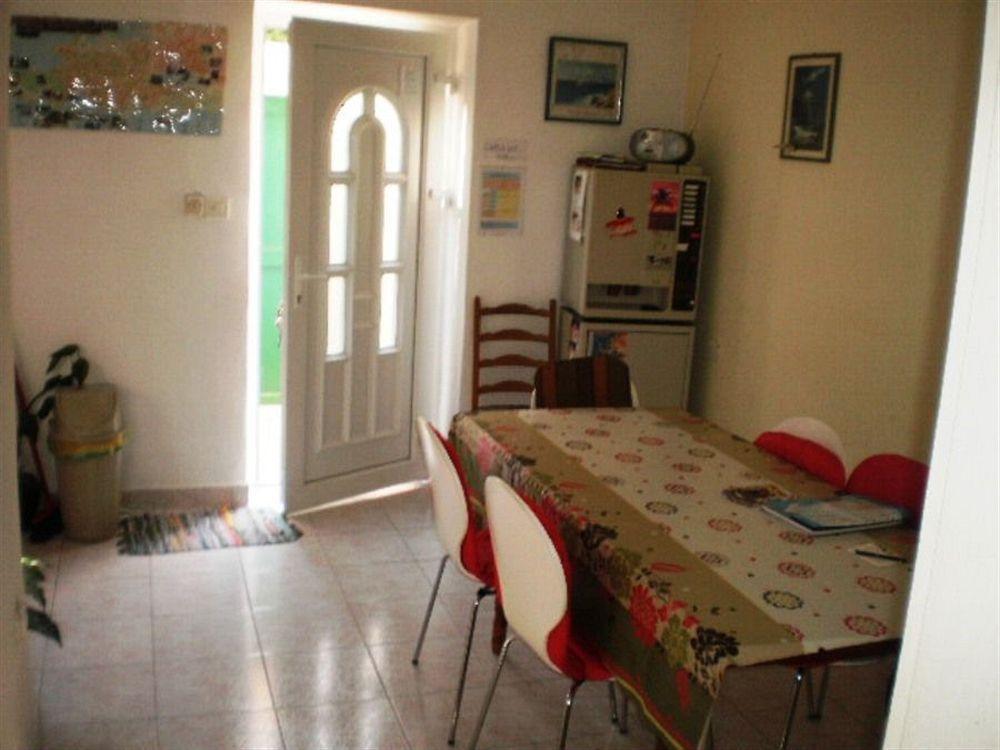Guest house Guest House With Garden - Zuvan 3*