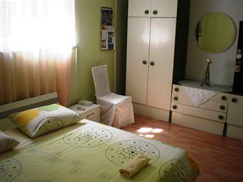 Guest house Guest House With Garden - Zuvan