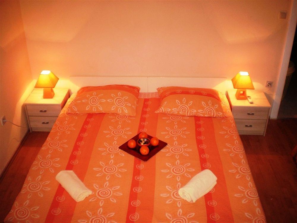 Guest house Guest House With Garden - Zuvan 3*
