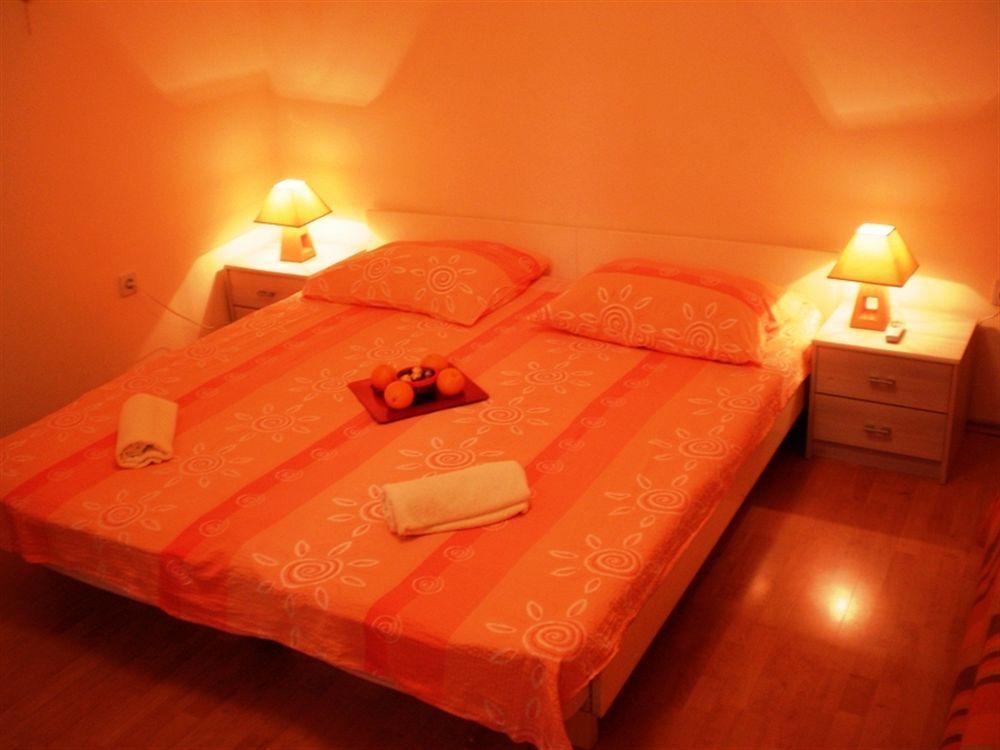 Guest house Guest House With Garden - Zuvan