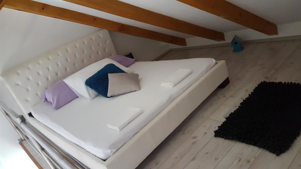 Appartement F&f