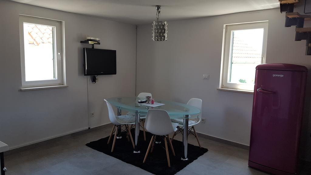 Appartement F&f *