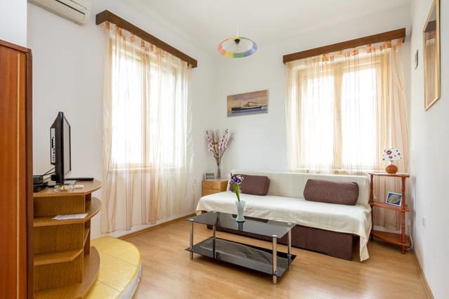 Apartment Calendula Rubic