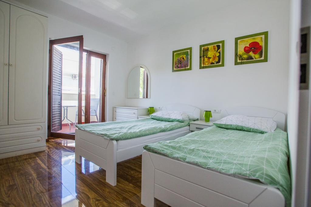 Apartment Grand View
