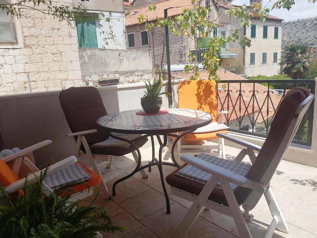 Gostinjska kuća Fjaka 3*