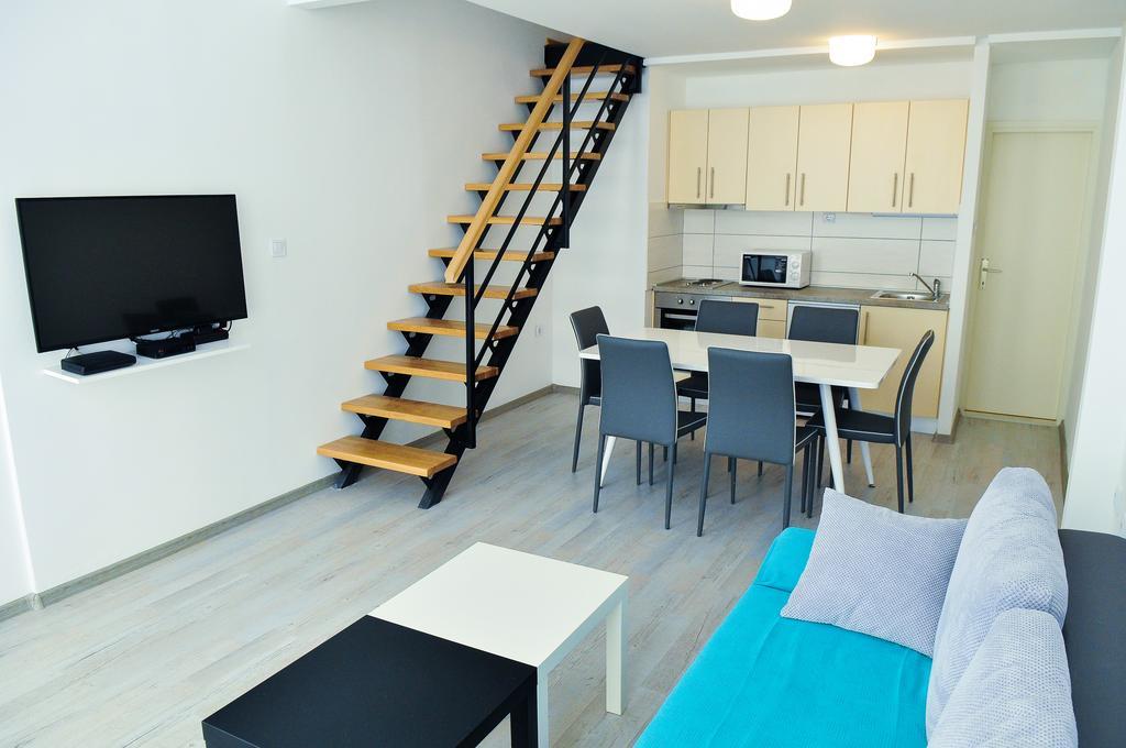 Apartment Venus Split