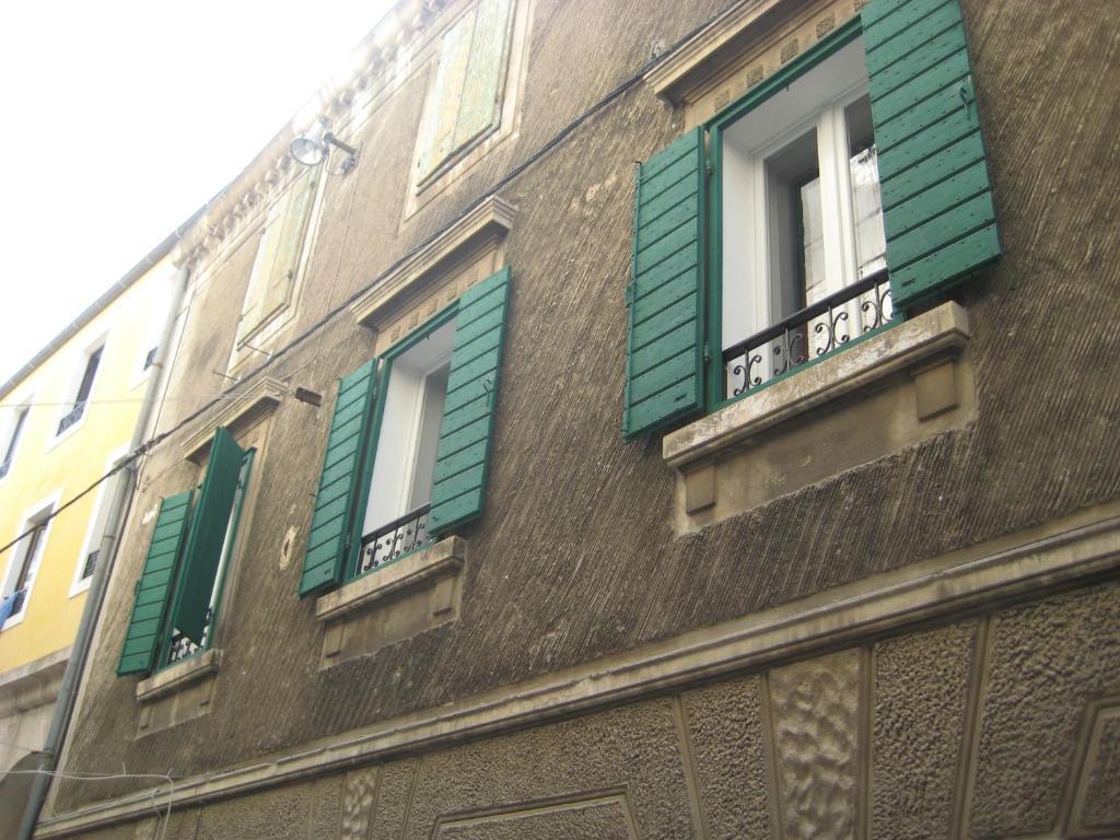 Julije Rooms