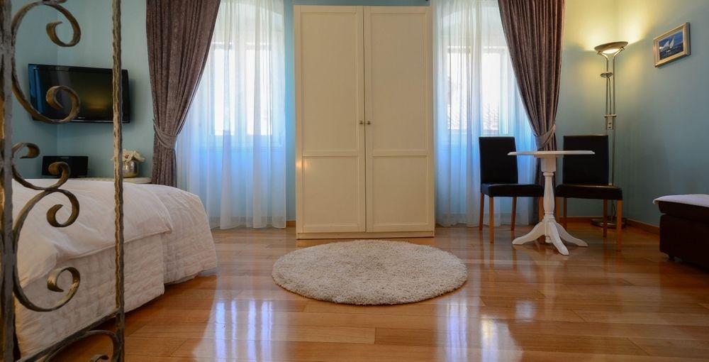 Guest house Tri Lava Luxury Living
