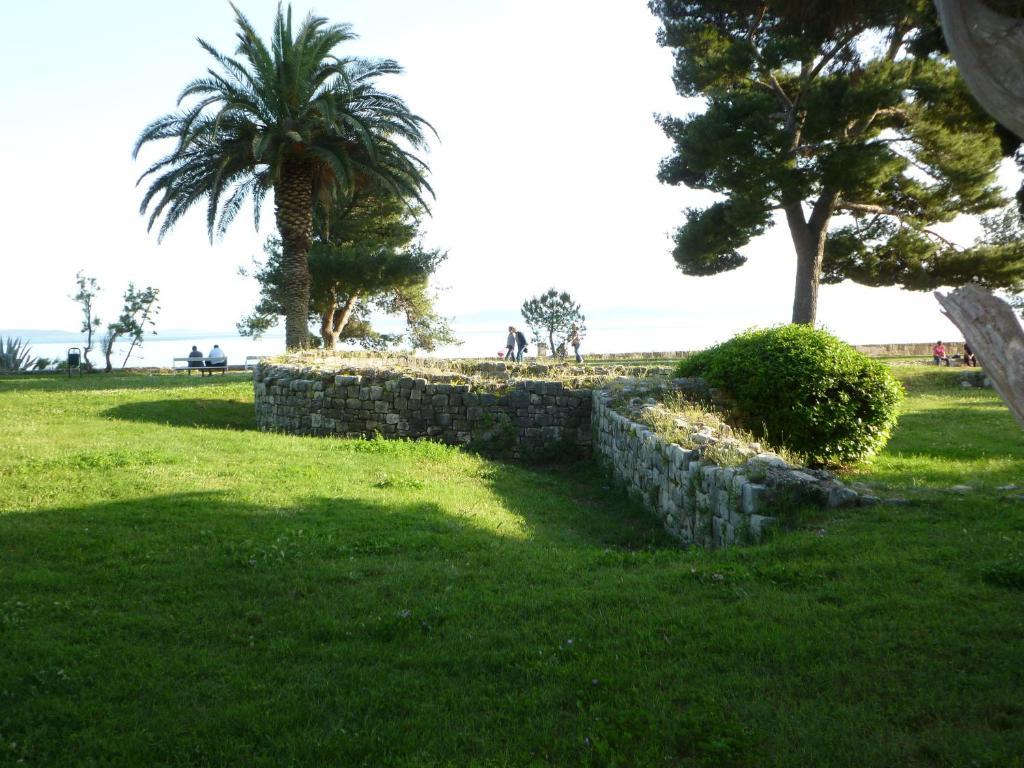 Apartment Old Town Three Bedroom Apartment Asti Mande 1 Split