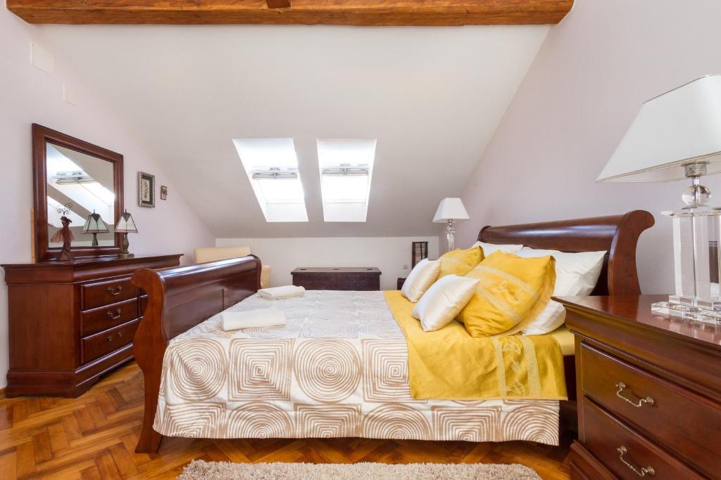 Apartamento Penthouse Matkovic *