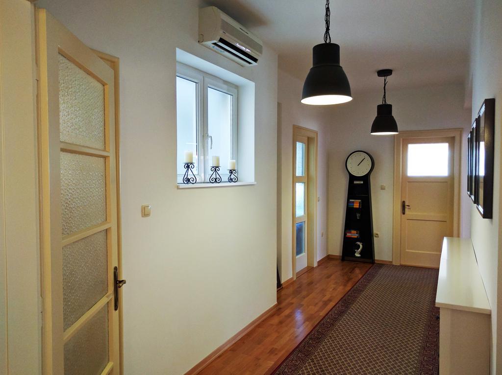 Apartment Luxury Delisan