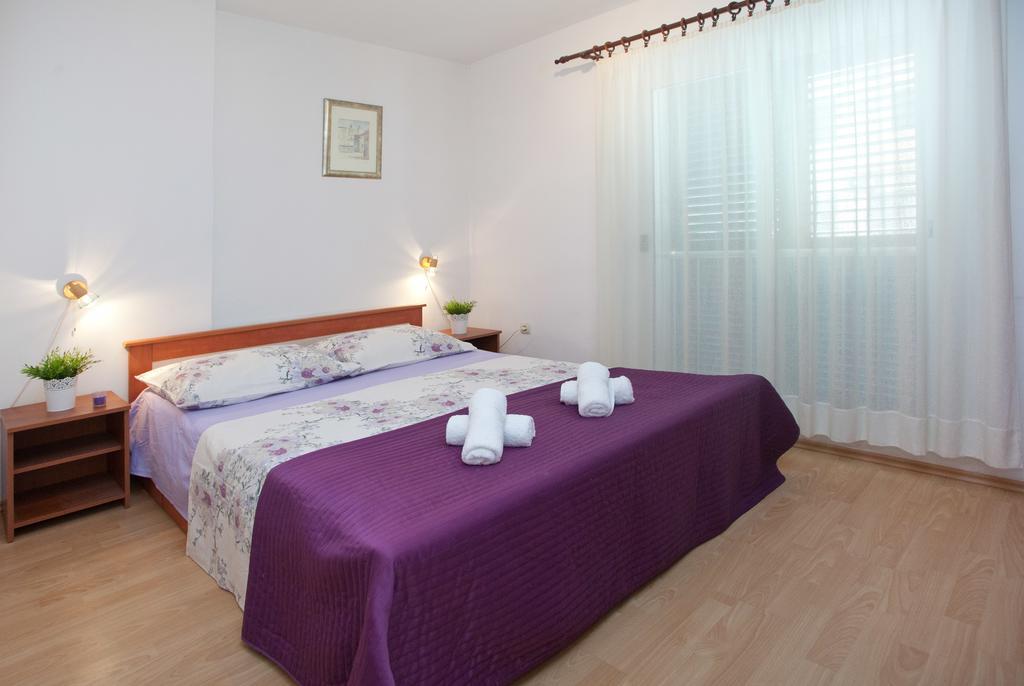 Bacvice Beach Apartment Split