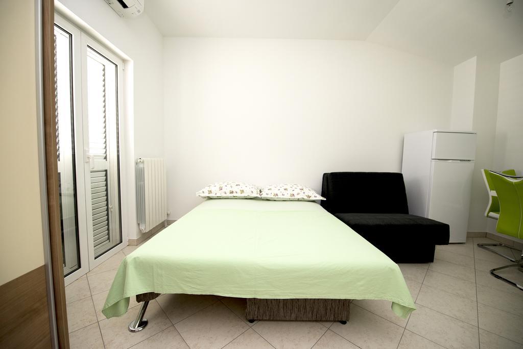 Apartment Studio Tesija Split