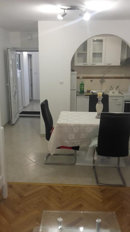 Cleopatra Hostel Split