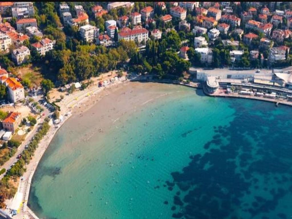 Lovrekovic * Split