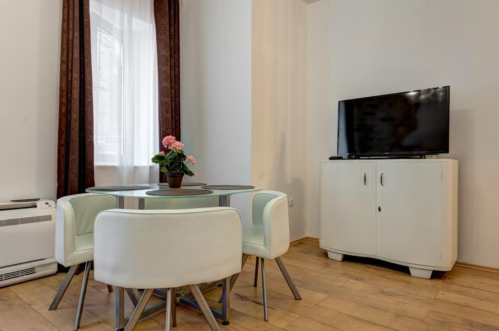 Temple Luxury & 4*