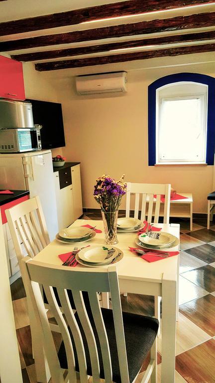 Karmen's One Appartement *