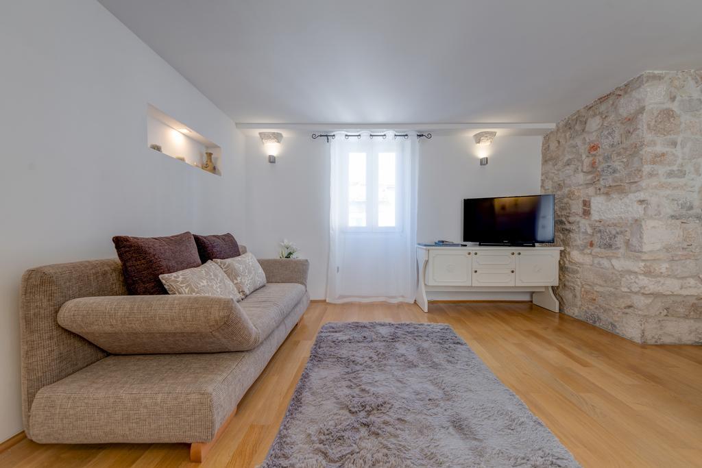 Temple Luxury & Guest house