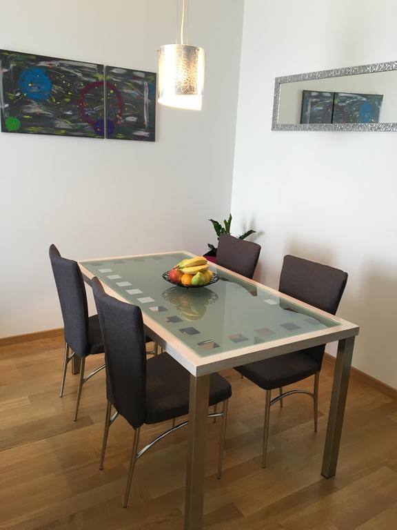 Momentum Apartment Split