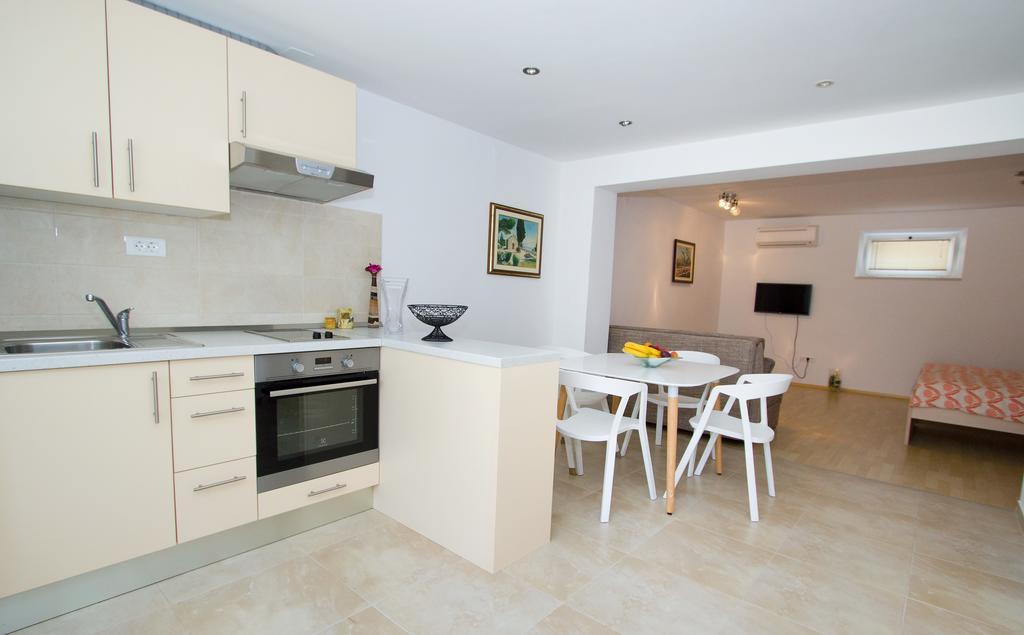 Put Plokita Apartment Split
