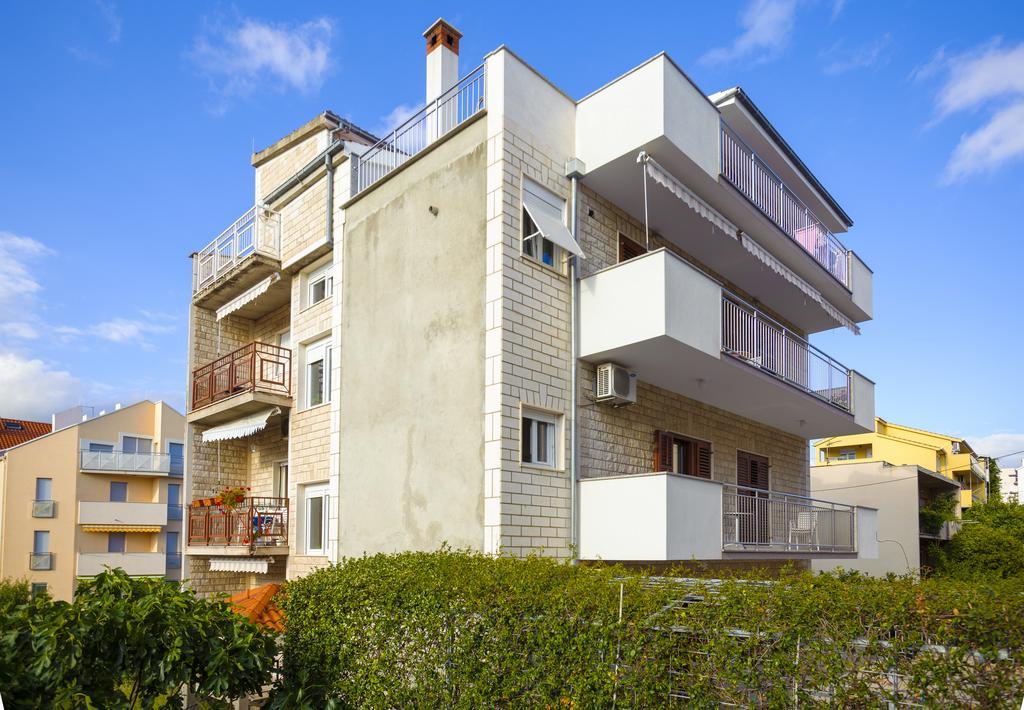 Apartment Lucia *
