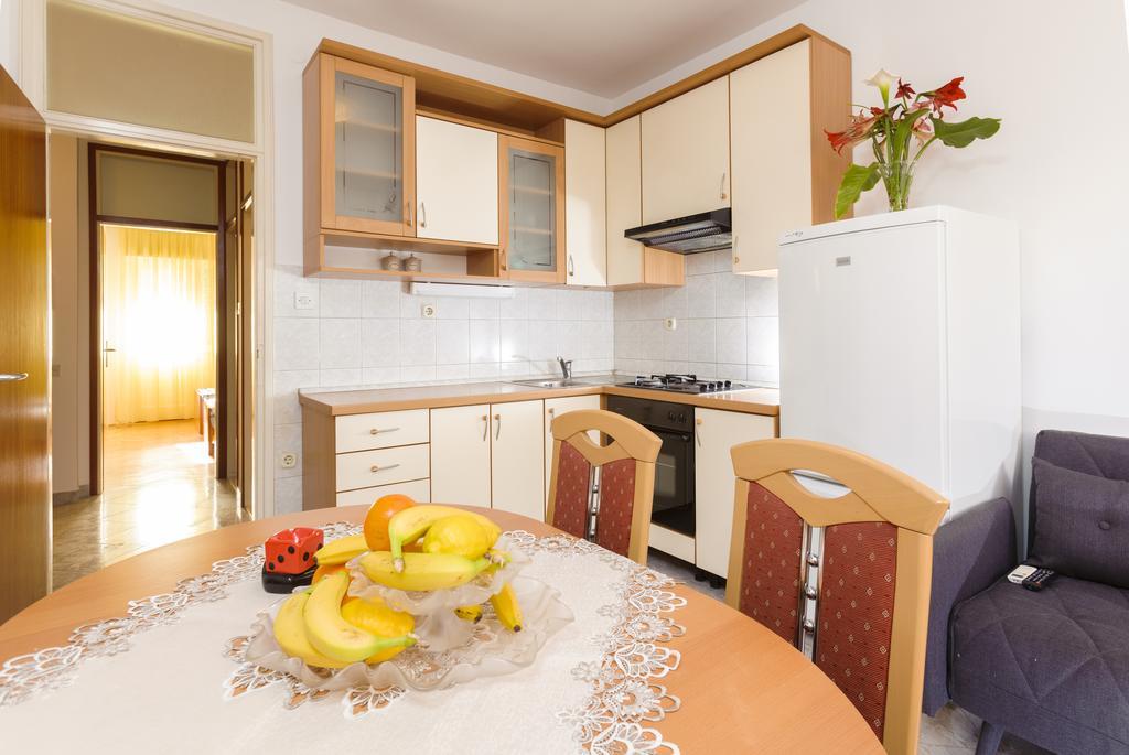 Apartment Lucia *