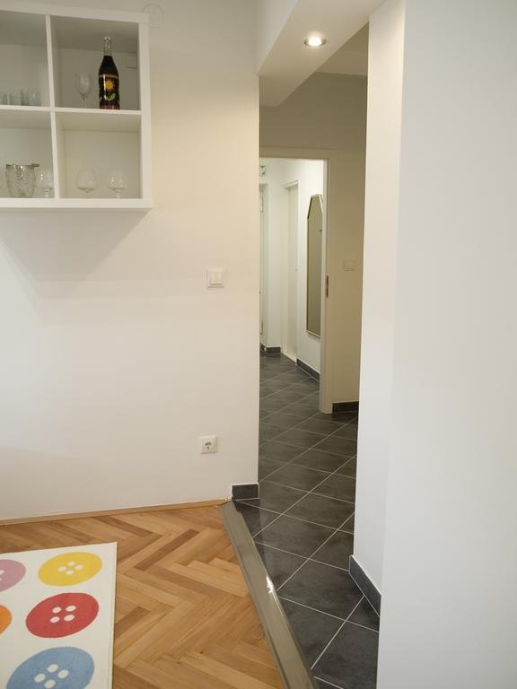 Apartment Zvone *