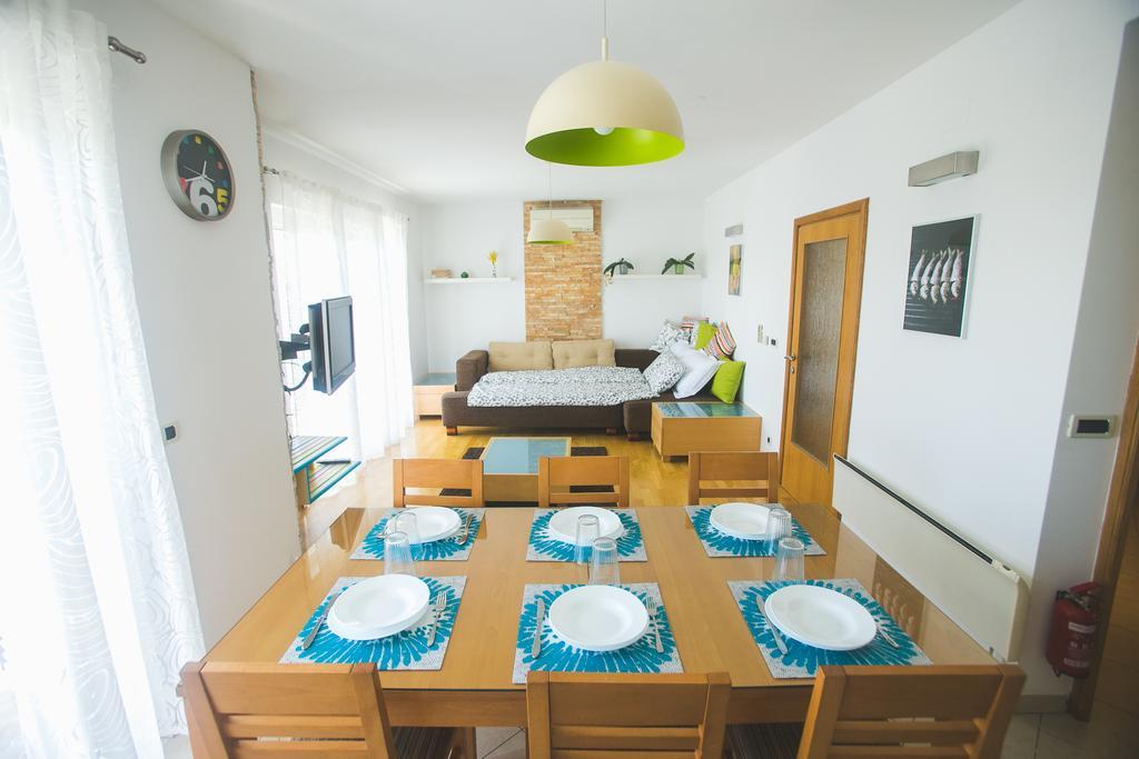 Apartments Mec & Tik Apartment *