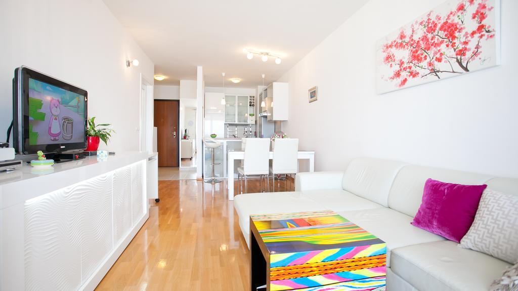 Luxury Front With Seaside View And Free Parking