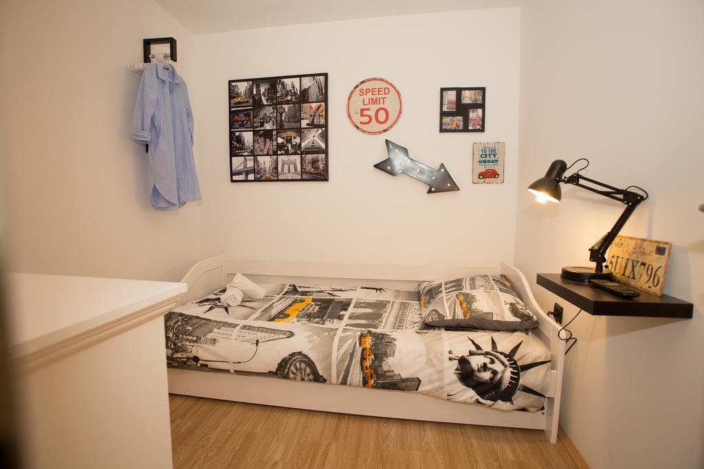 Apartment Vertigo