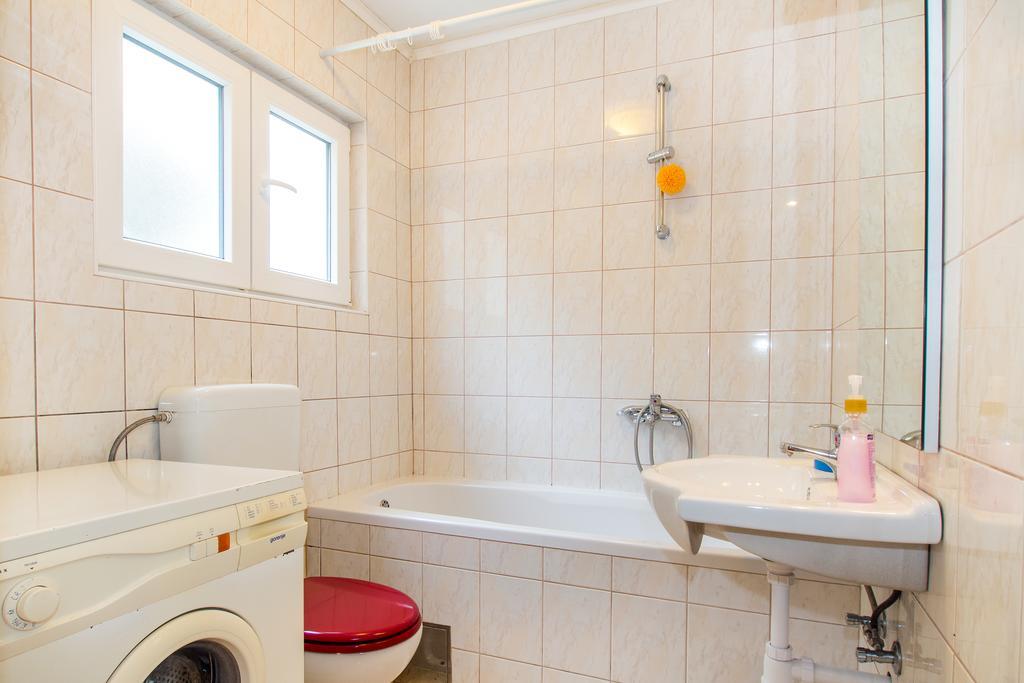 Apartment Private House With Garden Near The Bacvice Beach - Ksenia Split