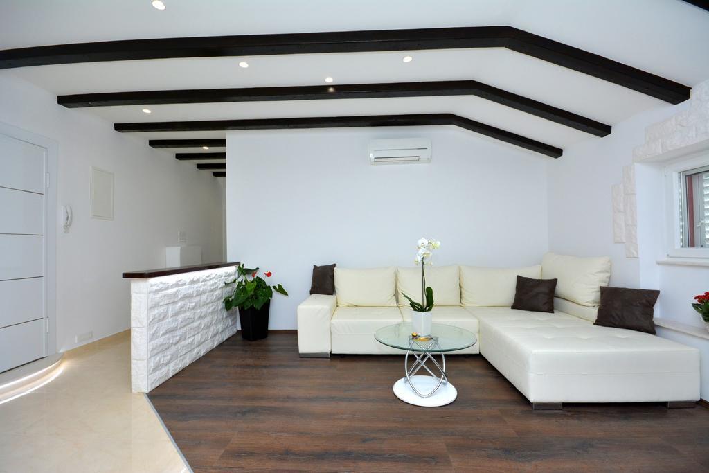 Apartment V&m