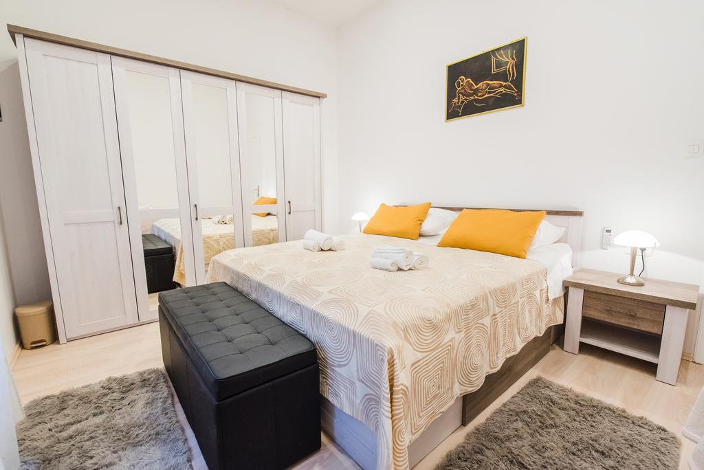 Apartment Vetom Split
