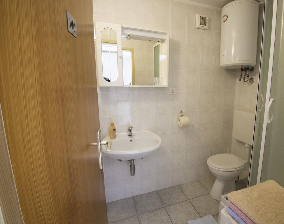 Charming With Balcony Guest house
