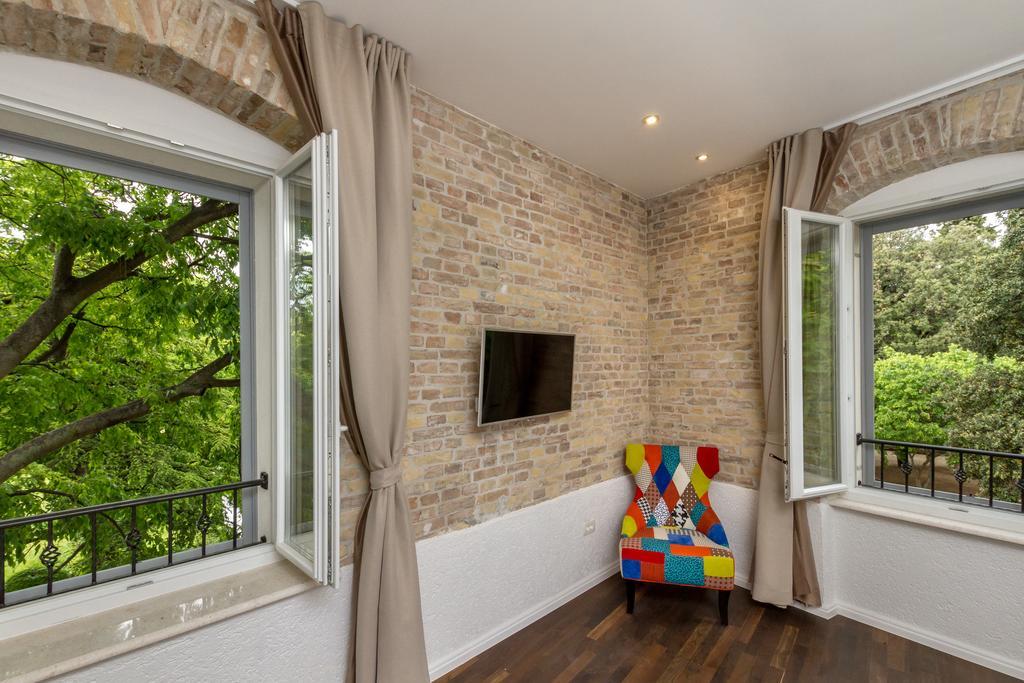 Guest house Pellegrini Luxury 4*