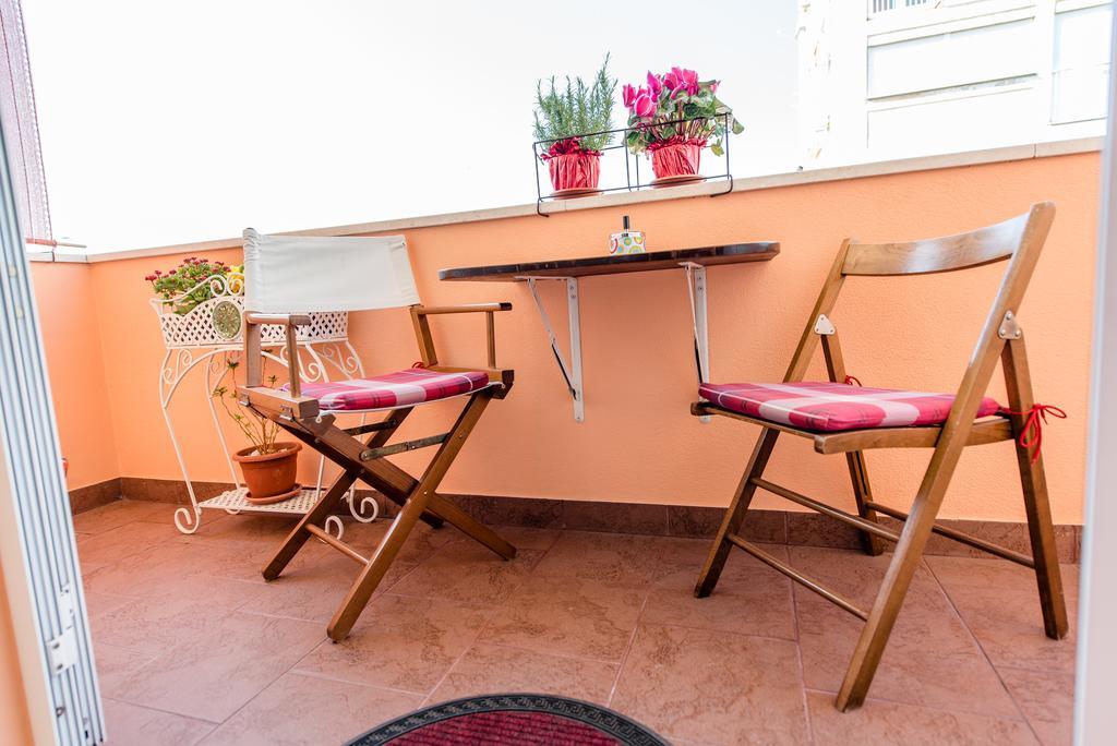 Apartment Oko *