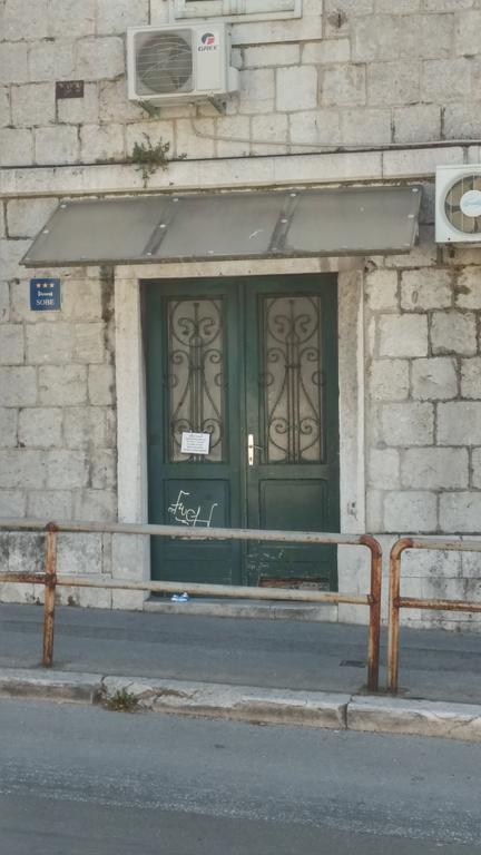 Pavelin Apartment *