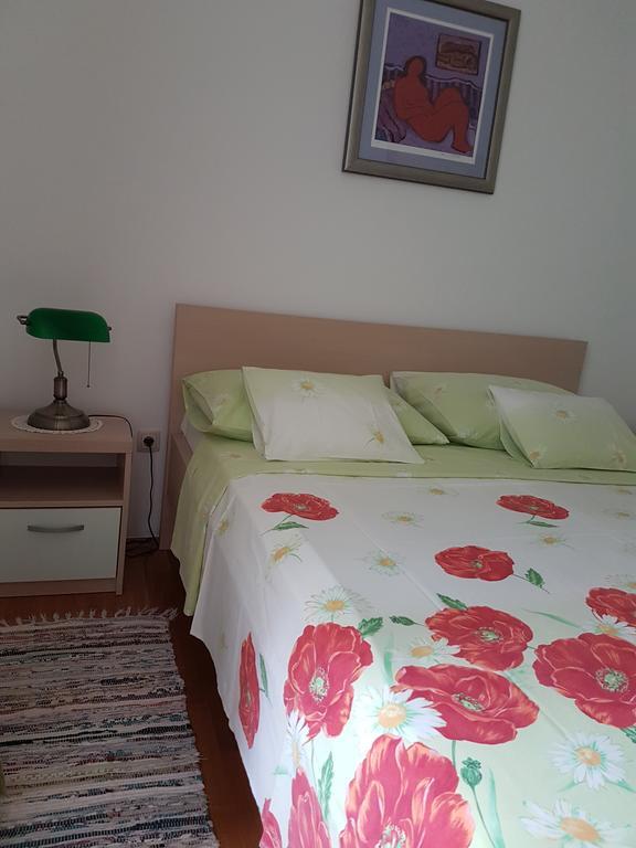 Viola Apartment *