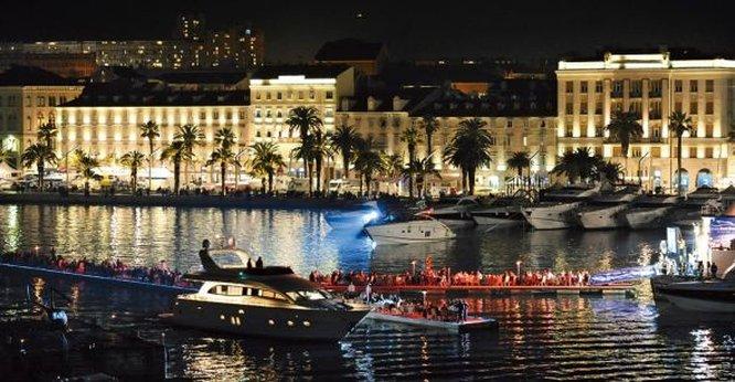 Vestibul Palace & - Small Luxury Of The World
