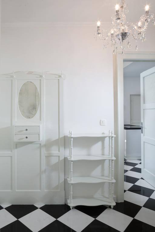 Db Interiors Split
