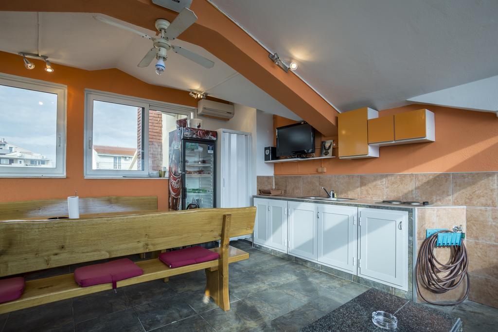 Alduk Apartment *