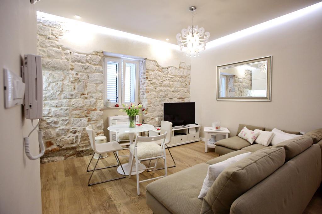 White Stone - Diocletian Palace Split
