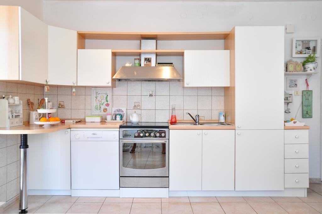 Neira Apartment