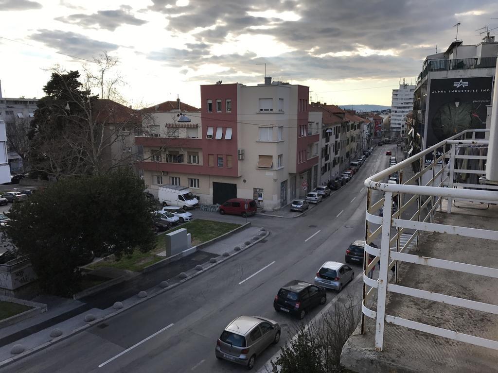 Tortosa Blue Split