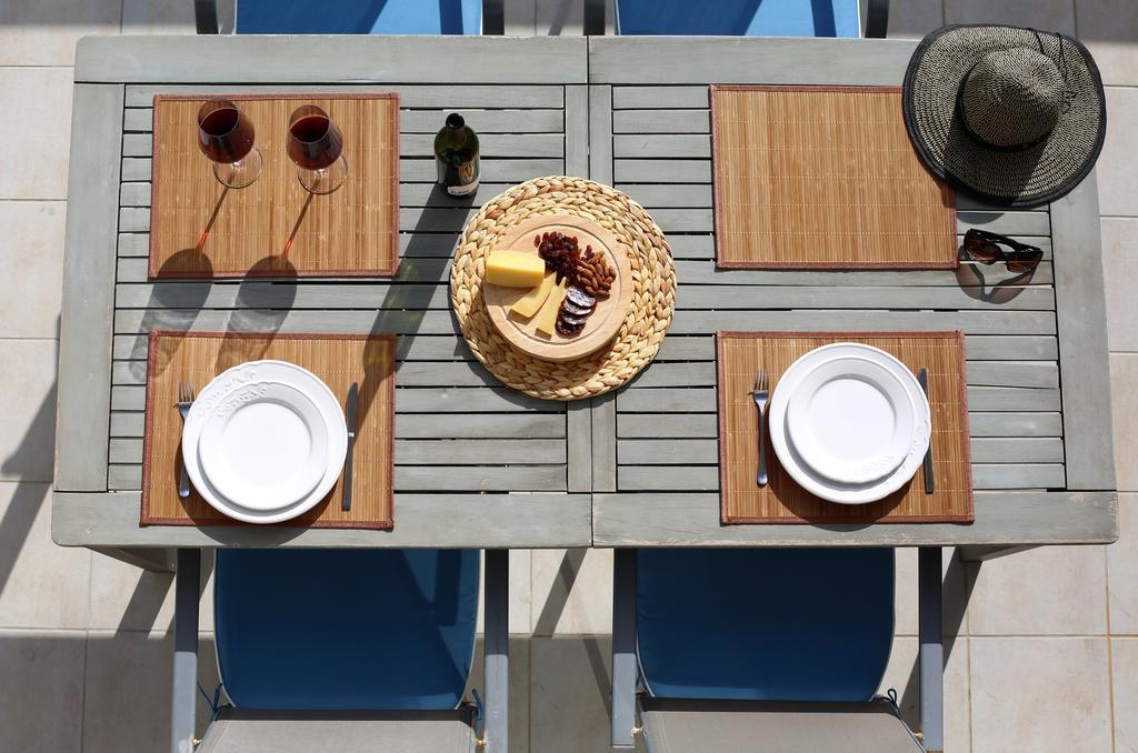 On The Beach, 2 Floors & Wide Terrace