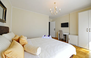 Avant Garde Luxury Rooms 4* Split
