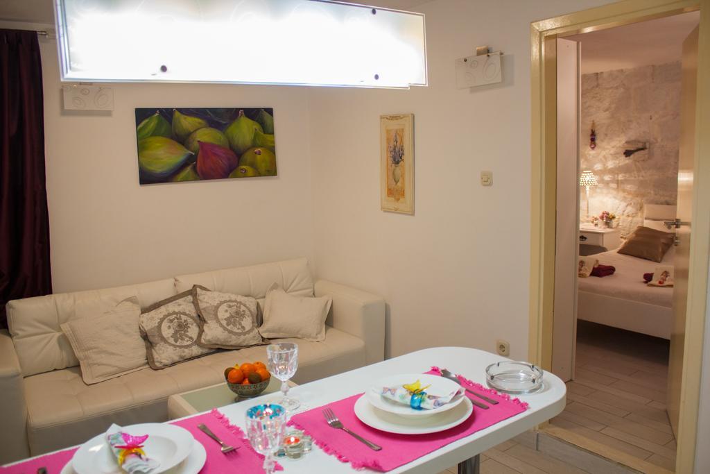 Romance Apartment