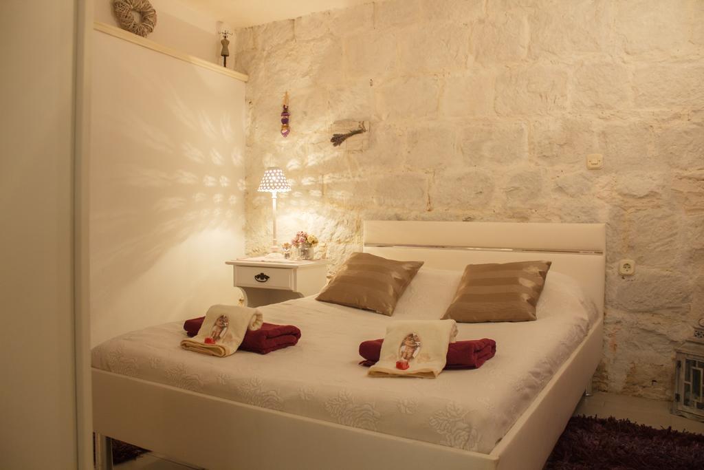Romance Apartment